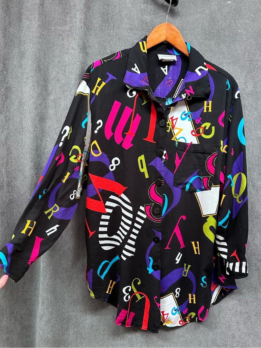 Vintage 80s graffiti shirt numbers letters